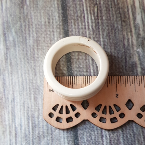 Vintage napkin rings set of 6 - Picture 3 of 5